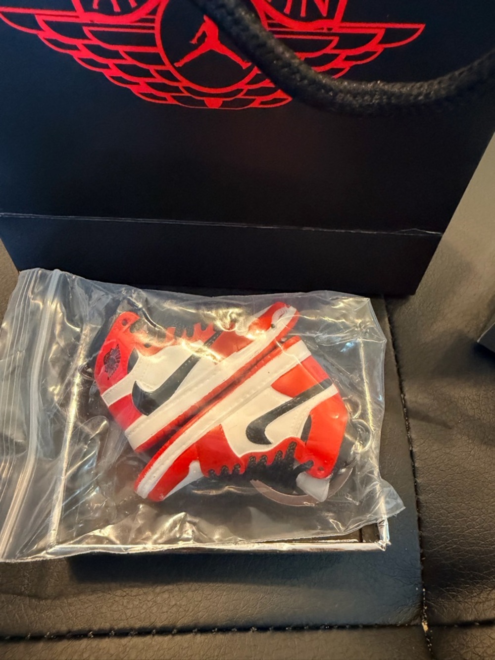Nike Red and White Sneaker Travis Scott - 1 Shoe